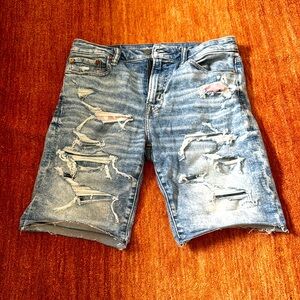 American Eagle ripped jeans shorts size 30